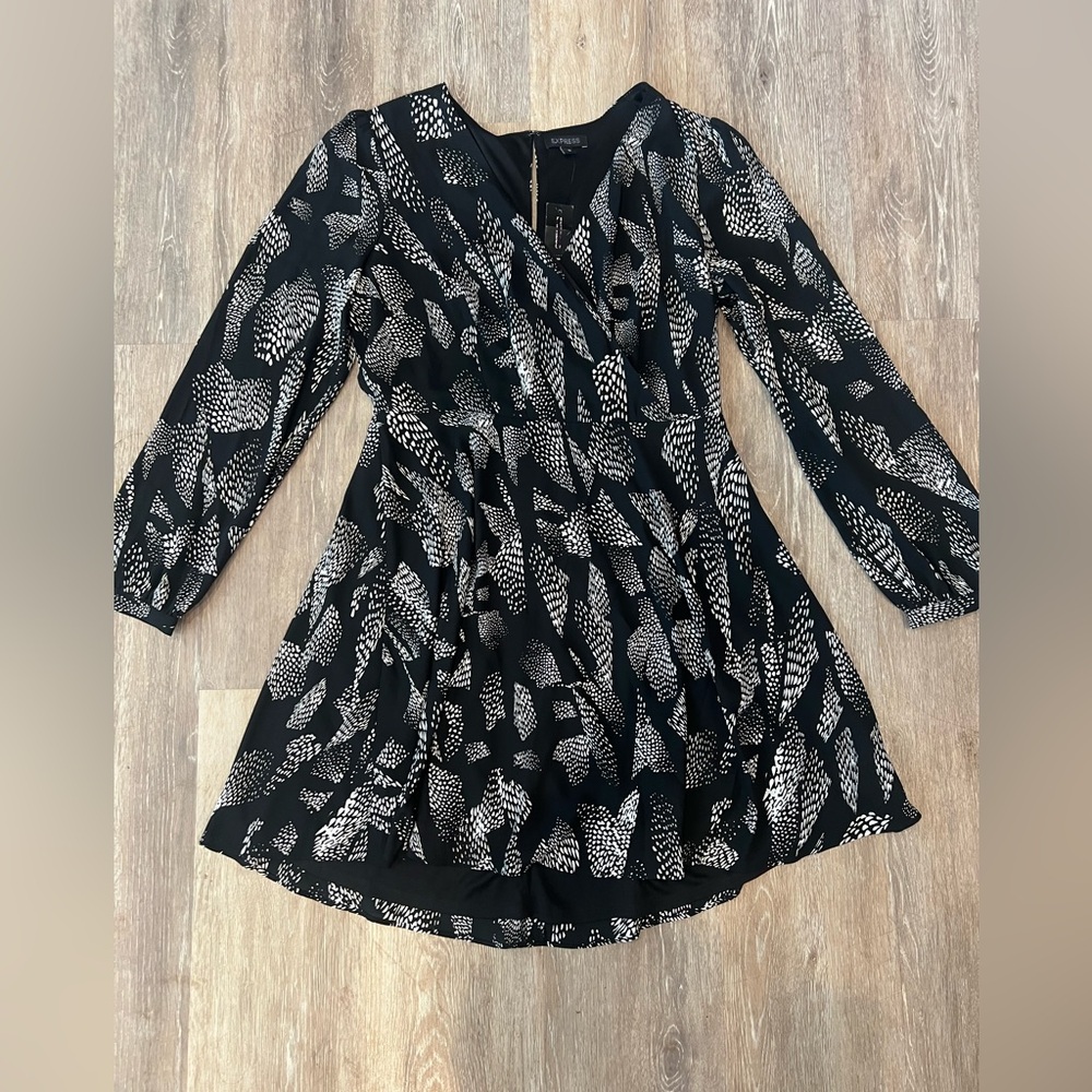 Express Black Dress with White Accents (Size 6) NWT